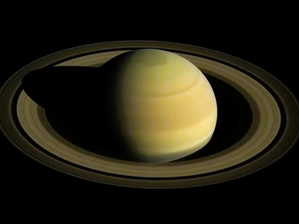 cuanto se tarda en llegar a Saturno